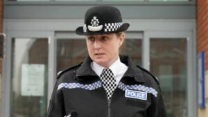 Picture of a UK police woman